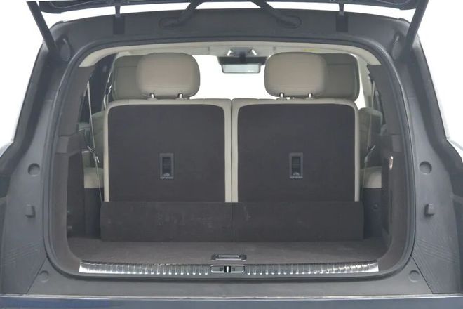 沙发”不在话下连双人床都齐了！冰球突破腾势N9：“冰箱彩电大(图15)